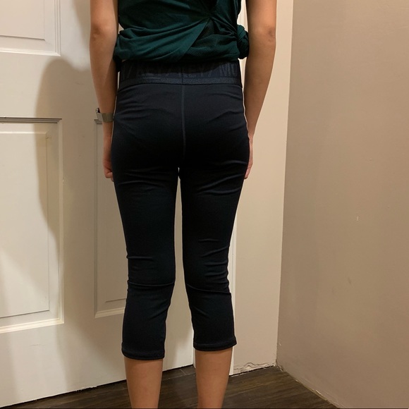 H&M 3/4 high Rise - Picture 3 of 4